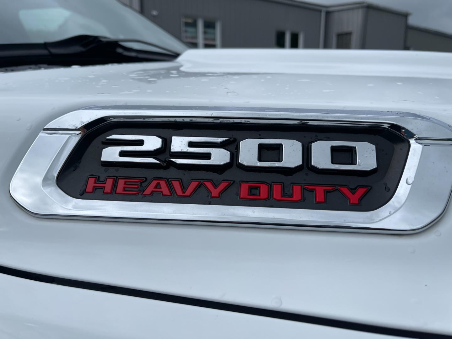 2020 White /Black RAM 2500 Laramie Crew Cab SWB 4WD (3C6UR5FL7LG) with an 6.7L I6 OHV 24V TURBO DIESEL engine, 6A transmission, located at 11115 Chardon Rd. , Chardon, OH, 44024, (440) 214-9705, 41.580246, -81.241943 - This 2020 Ram 2500 Laramie Crew Cab is a powerhouse pickup truck designed for serious towing and hauling capabilities. Under the hood lies a 6.7L Cummins Turbo Diesel engine mated to a 6-speed 68RFE transmission with 3.73 gearing, producing an impressive 370 hp and a staggering 850 lb-ft of torque. - Photo#9